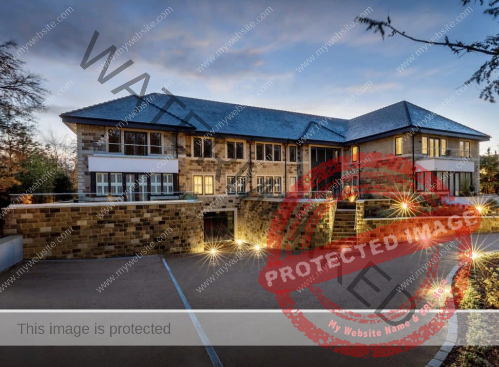 Wigton Lane, Leeds, LS17